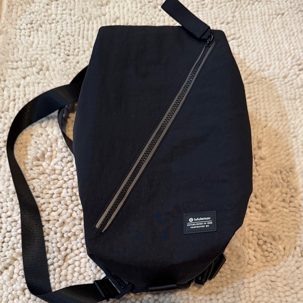 lululemon athletica Fast Track 2.0 9L